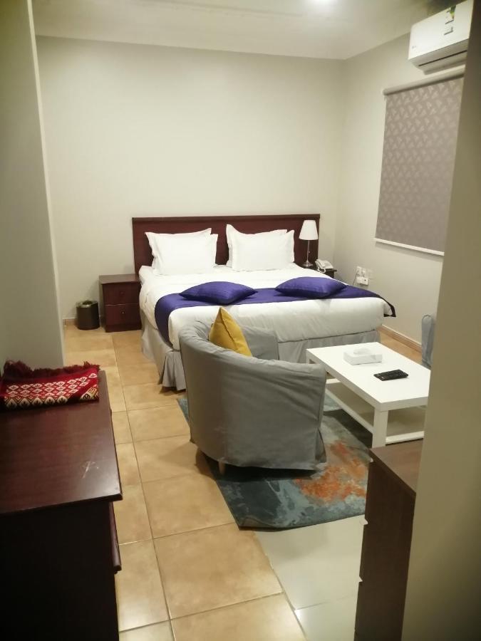 Nozol Al Toot Furnished Units Aparthotel Riyadh Exterior photo